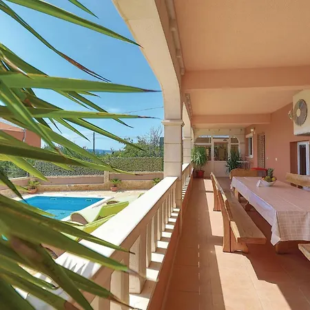 Holiday home Lovely Home In Kastel Sucurac With House Sea View