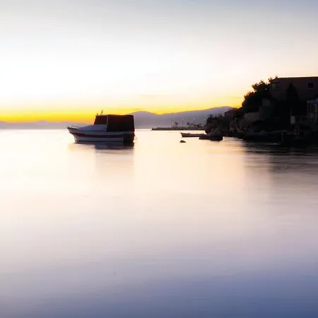 Six-bedroom In Kastel Sucurac With Sea View *