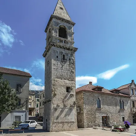 Six-bedroom In Kastel Sucurac With Sea View